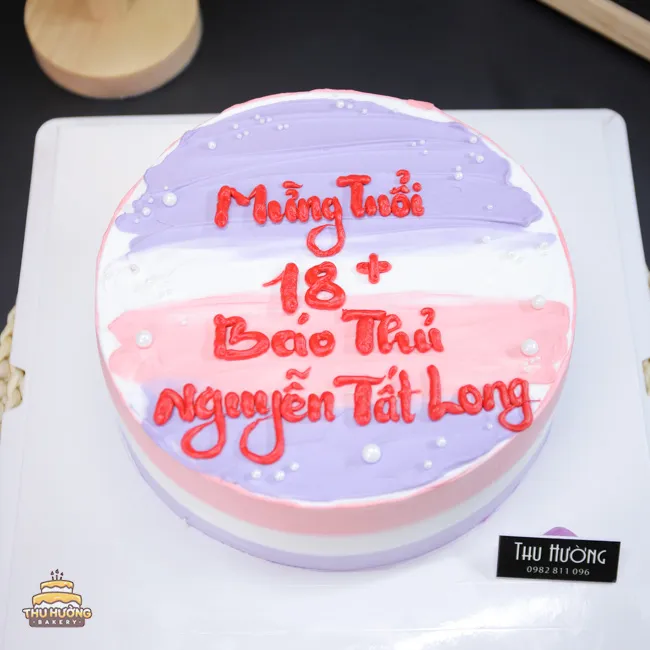 Bánh sinh nhật màu sắc đẹp