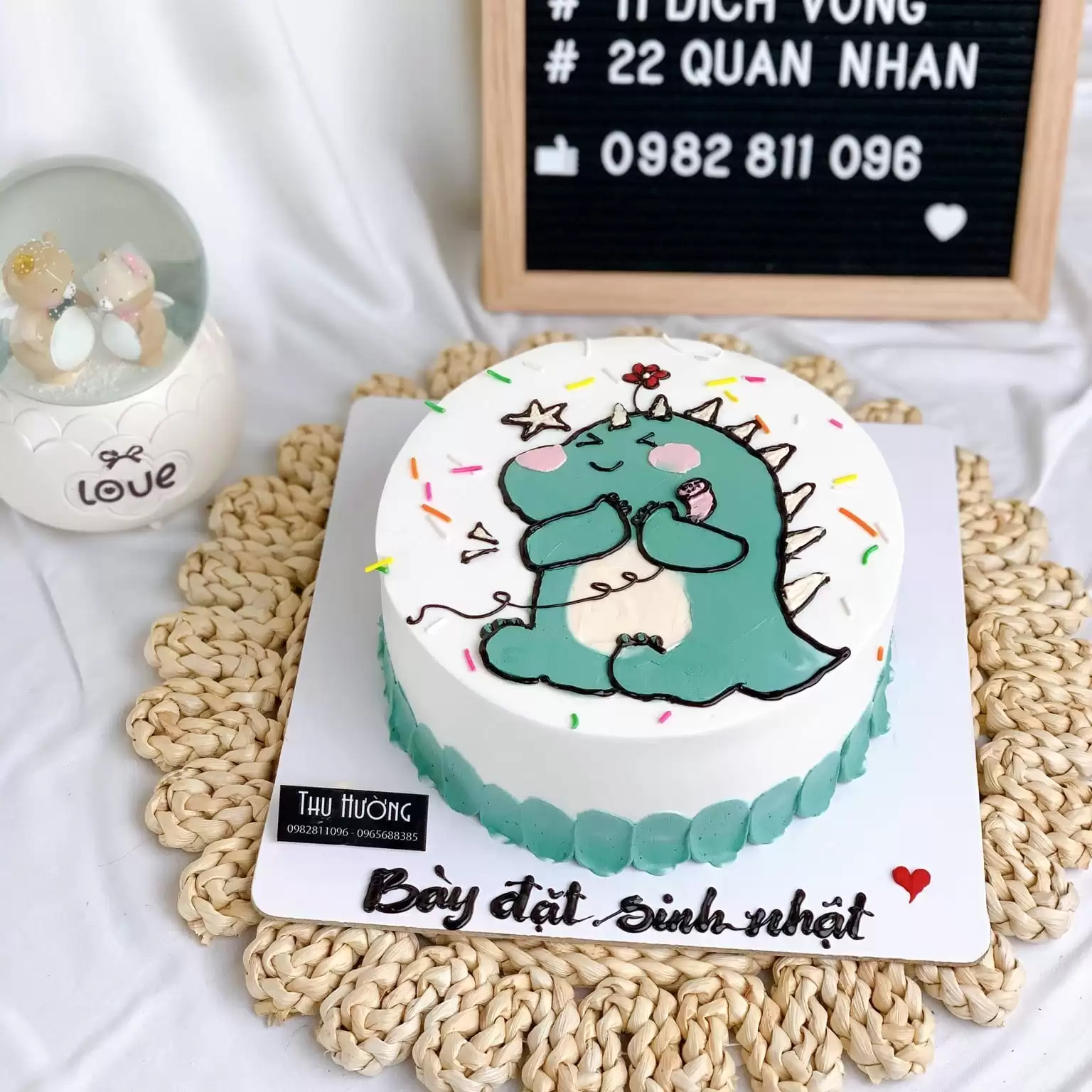 Bánh Sinh Nhật Vẽ Hình Khủng Long Cute