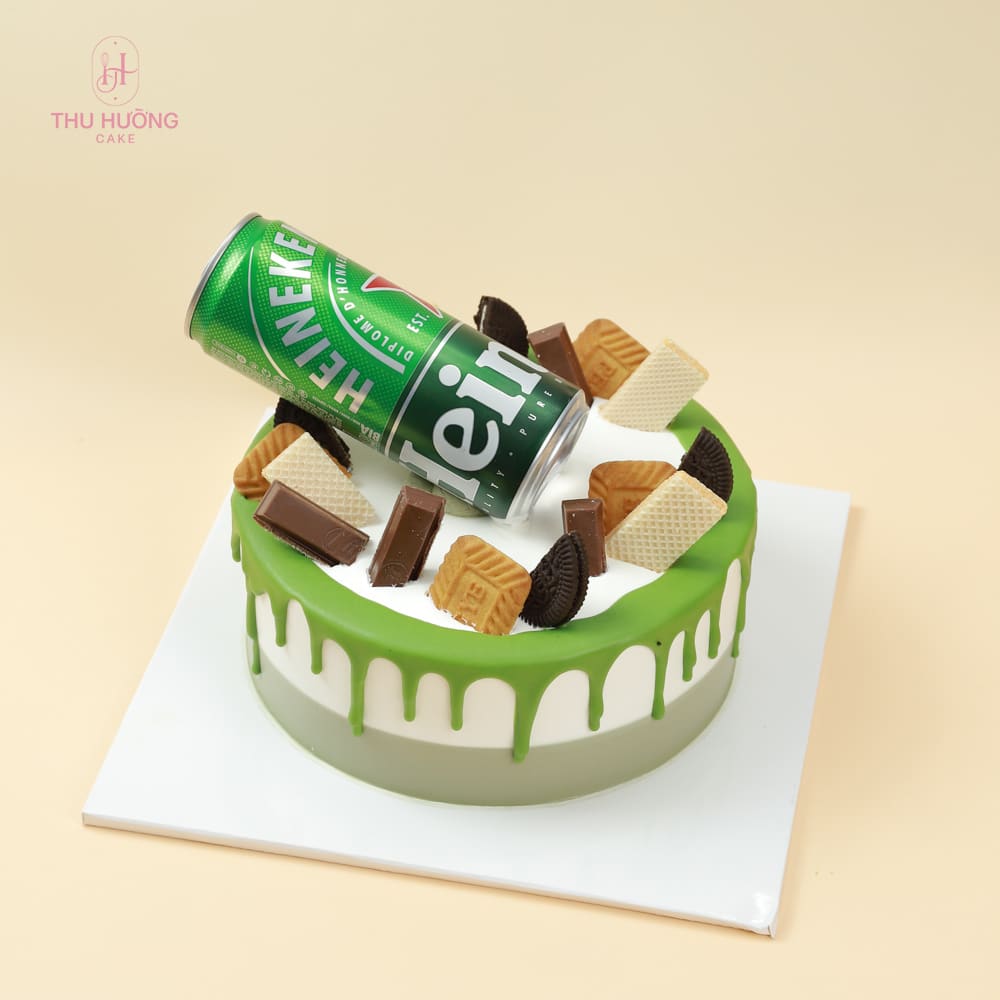 Mẫu Bánh Sinh Nhật Trang Trí Bia Heineken