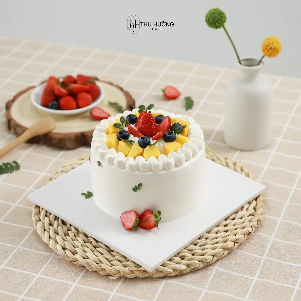 Bánh sinh nhật bằng hoa quả đẹp