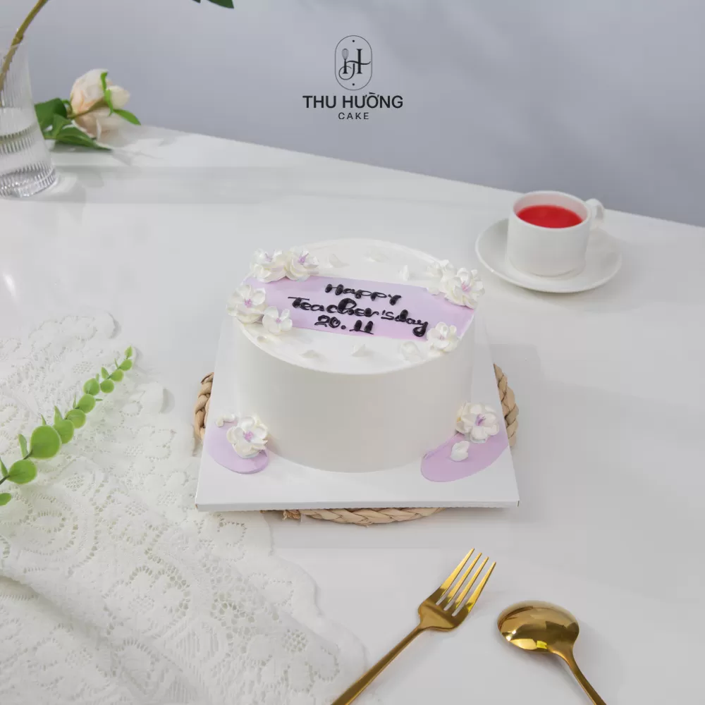 Bánh sinh nhật tặng cô giáo dạy văn